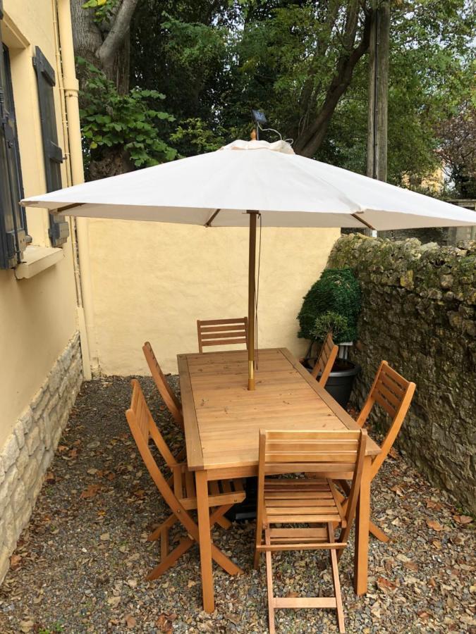 Au Vieux Lavoir Avec Parking Prive, Jardin , Climatisation, A 500 M De La Cite Каркассон Экстерьер фото